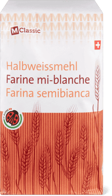A pack of M-Classic IP-SUISSE half-white flour from Migros.